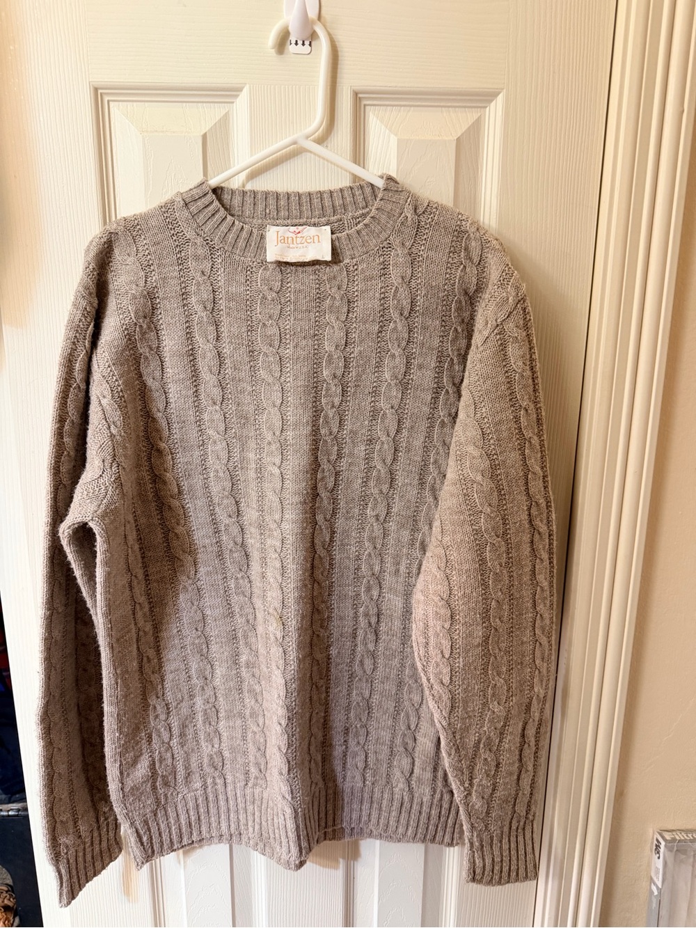 Jantzen Vintage Tan Cable Knit Crewneck Wool Sweater